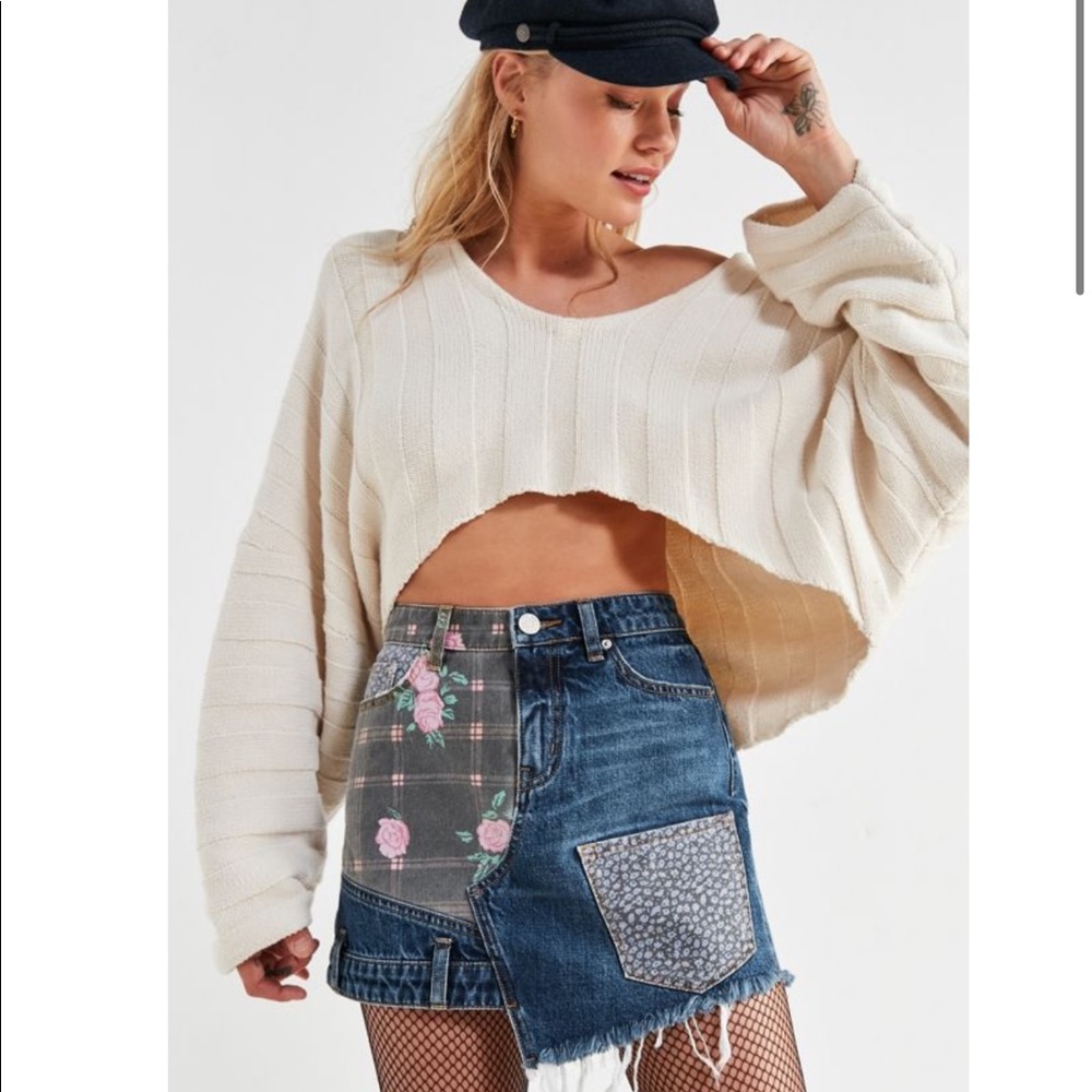 ❤️UO ❤️ BDG Floral Patchwork Denim Mini Skirt